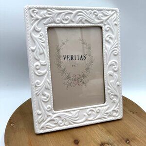 The Westin Gallery Veritas  5x7 white  toned floral picture frame chic neutral f